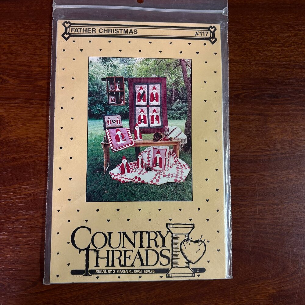 Country Threads Pattern 117 for Father Christmas, Quilt, and Pillow